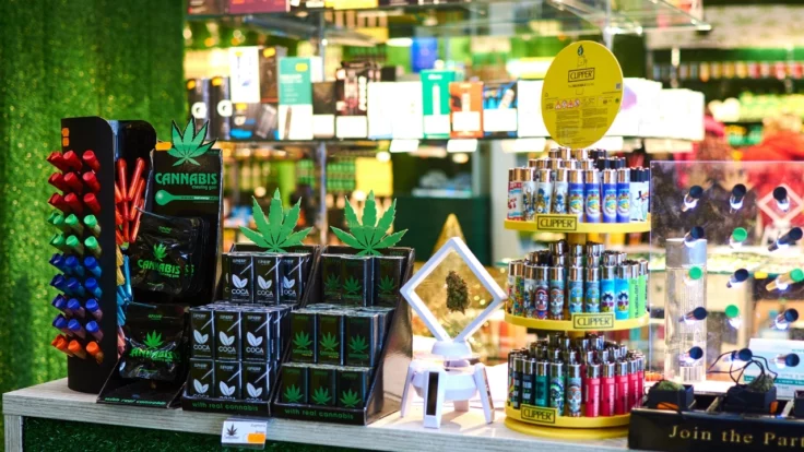Les entreprises californiennes de marijuana supplient le gouvernement d’opposer son veto à la législation sur l’étiquetage des produits